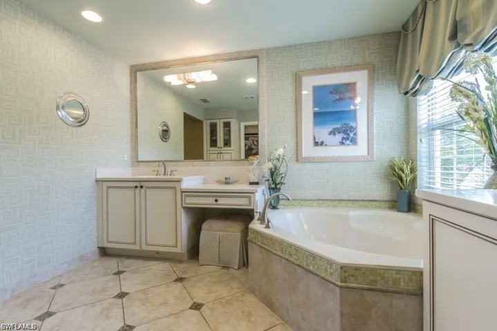 10305 Longleaf Pine Ct, Fort Myers, Florida 33913
