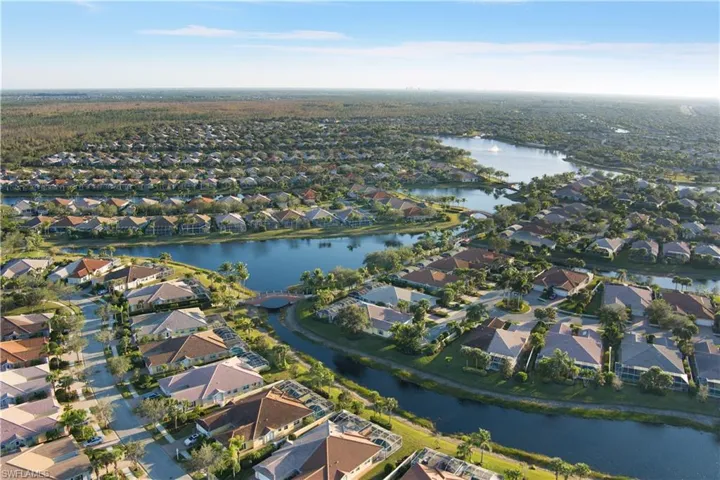 7609  Rozzini  LN, Naples, FL 34114