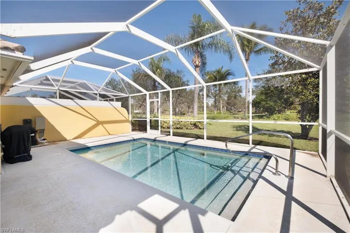 7609  Rozzini  LN, Naples, FL 34114