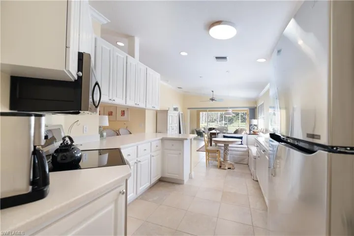 7609  Rozzini  LN, Naples, FL 34114