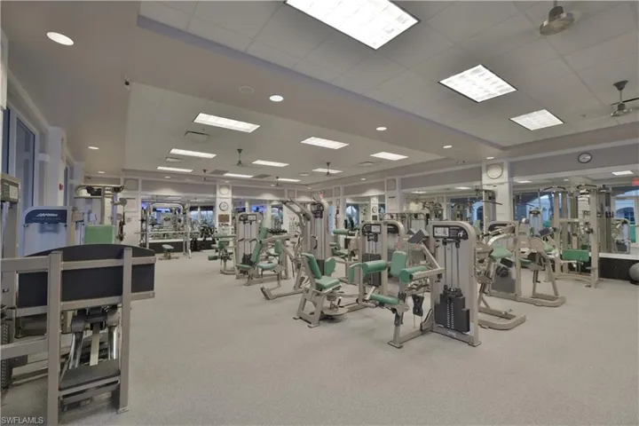 7609  Rozzini  LN, Naples, FL 34114