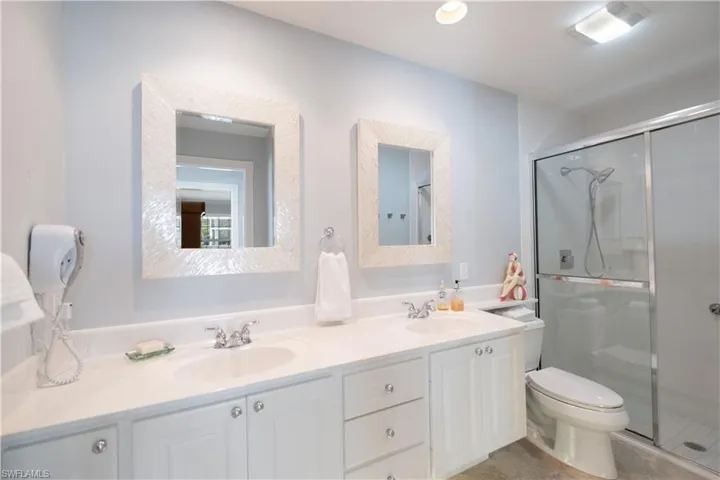 7609  Rozzini  LN, Naples, FL 34114