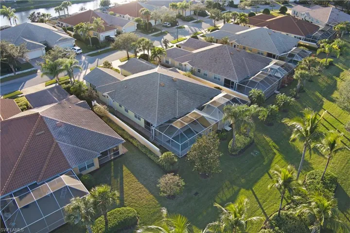 7609  Rozzini  LN, Naples, FL 34114