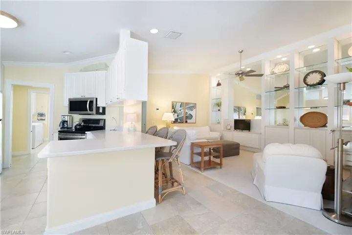 7609  Rozzini  LN, Naples, FL 34114