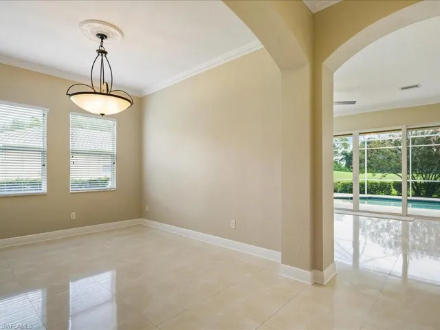 Formal dining room or flex space...