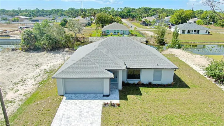 3594 Ne 9th Pl, Cape Coral, Florida 33909