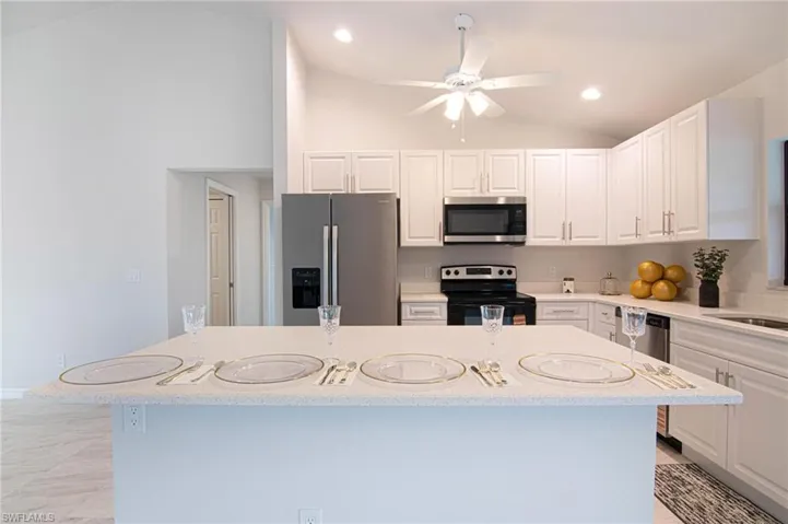 3594 Ne 9th Pl, Cape Coral, Florida 33909