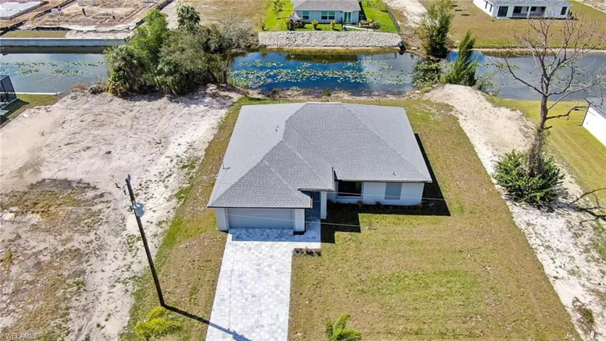 3594 Ne 9th Pl, Cape Coral, Florida 33909