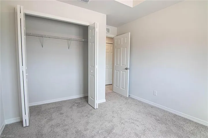 3594 Ne 9th Pl, Cape Coral, Florida 33909