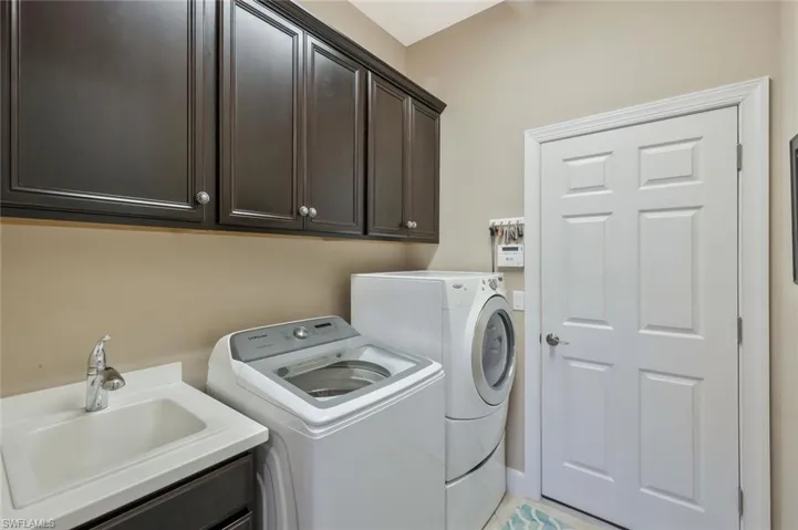 12120  Corcoran  PL, Fort Myers, FL 33913