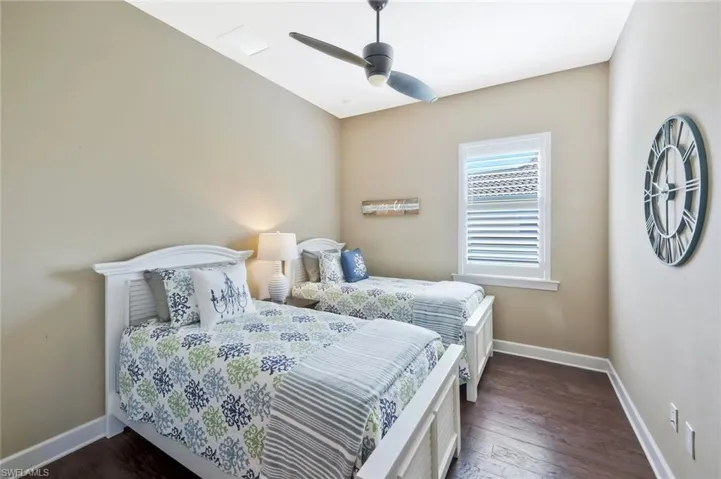 Oversized 3rd bedroom/office/hobby room