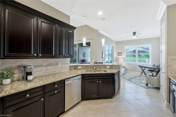 12120  Corcoran  PL, Fort Myers, FL 33913