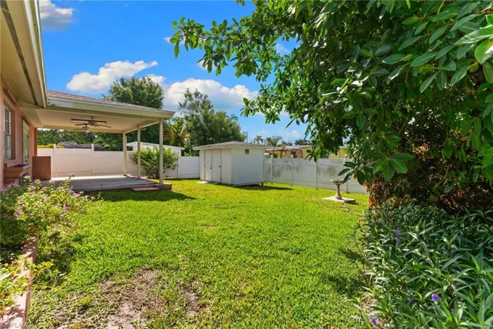 1020  28th N AVE, Naples, FL 34103