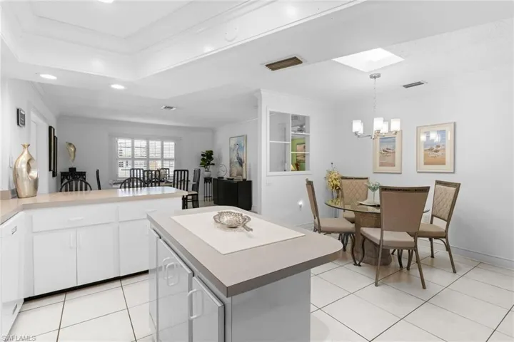 1020  28th N AVE, Naples, FL 34103
