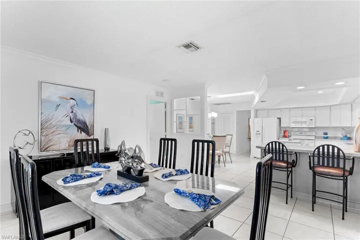 1020  28th N AVE, Naples, FL 34103
