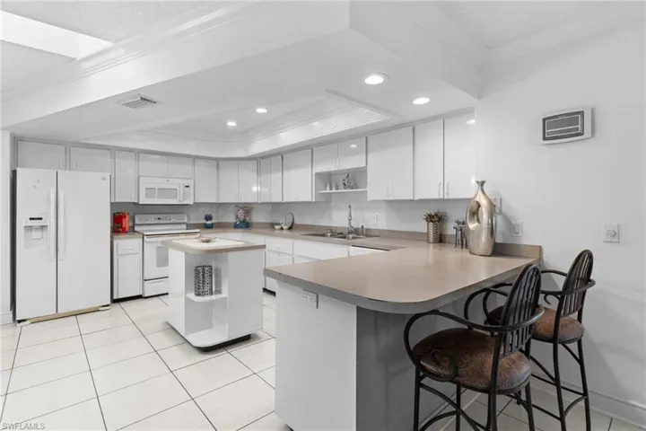 1020  28th N AVE, Naples, FL 34103