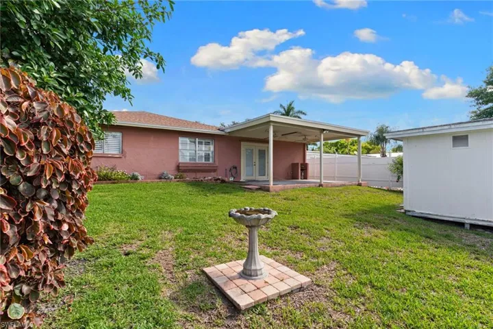 1020  28th N AVE, Naples, FL 34103