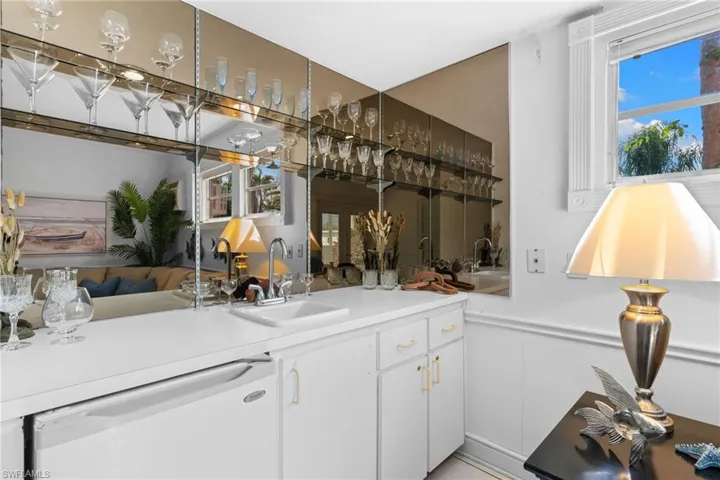 1020  28th N AVE, Naples, FL 34103
