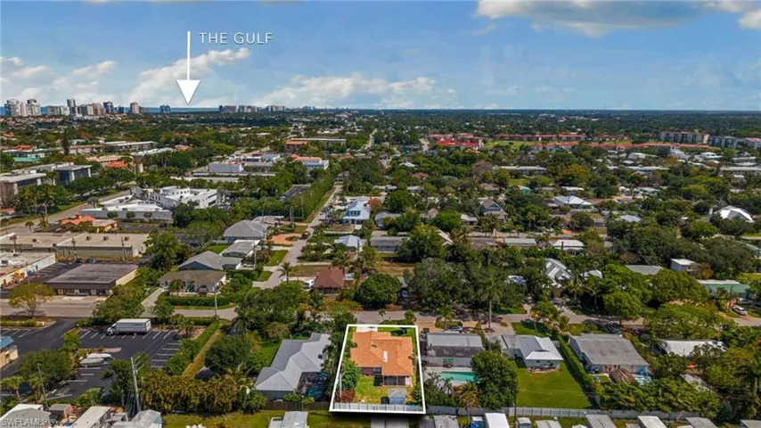 1020  28th N AVE, Naples, FL 34103
