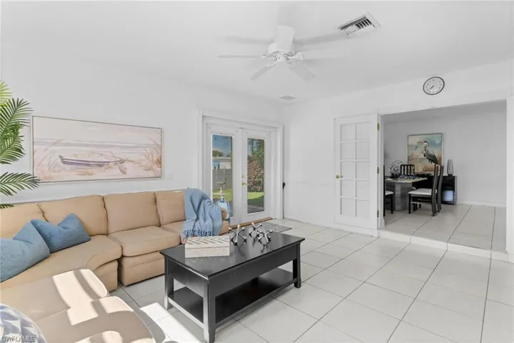 1020  28th N AVE, Naples, FL 34103