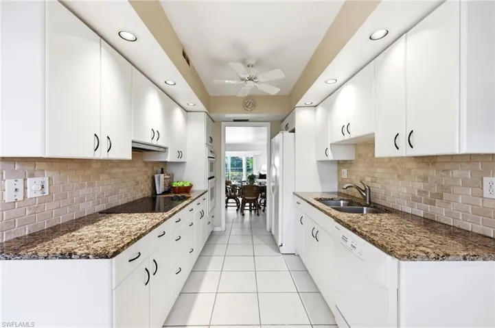 4022  Belair  LN, Naples, FL 34103