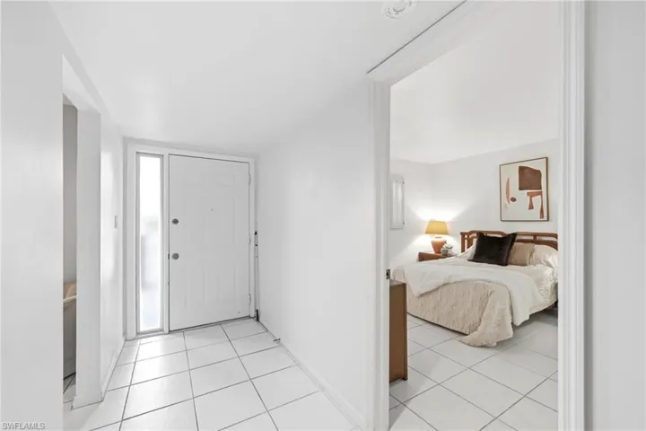 4022  Belair  LN, Naples, FL 34103