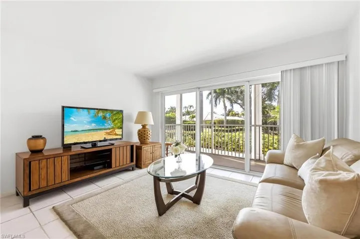 4022  Belair  LN, Naples, FL 34103