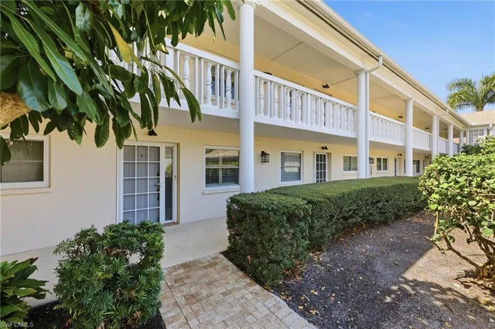 4022  Belair  LN, Naples, FL 34103