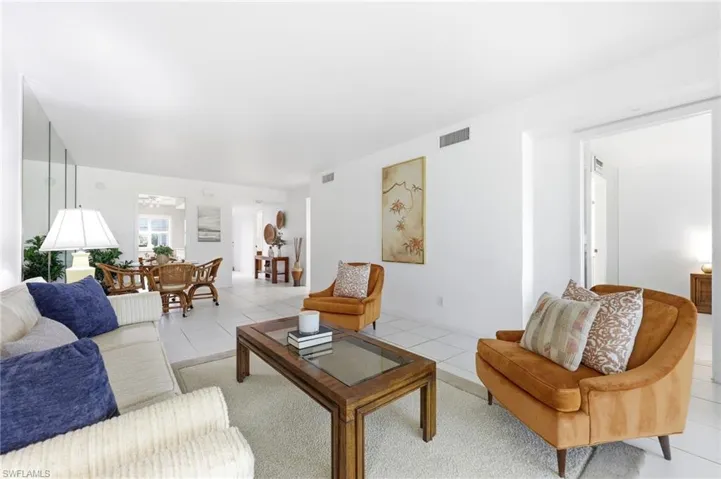 4022  Belair  LN, Naples, FL 34103