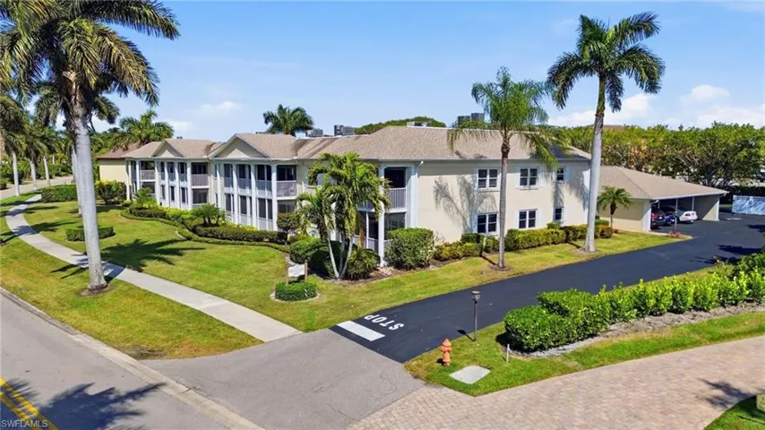 4022  Belair  LN, Naples, FL 34103