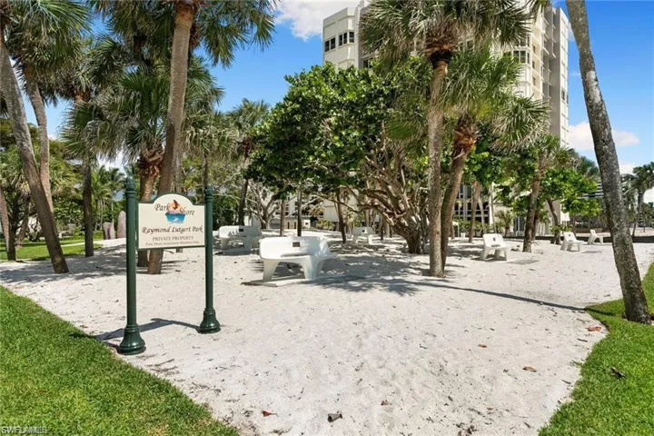 4022  Belair  LN, Naples, FL 34103