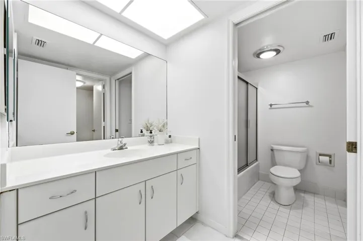 4022  Belair  LN, Naples, FL 34103
