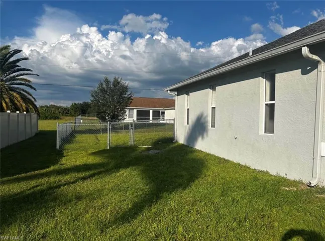 2916 7th St Sw, Lehigh Acres, Florida 33976