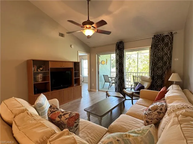 5739 Whitaker Rd A202, Naples, Florida 34112