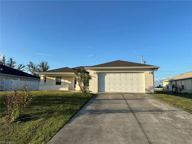 2207 Ne 15th Ln, Cape Coral, Florida 33909