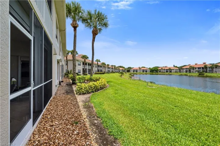 3023 Horizon Ln 2505, Naples, Florida 34109