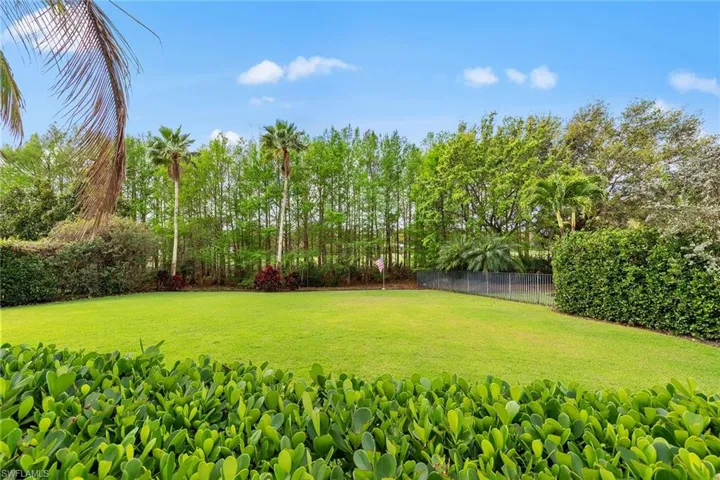 6081 Tamworth Ct, Naples, Florida 34119