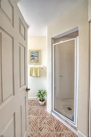 Primary-Shower