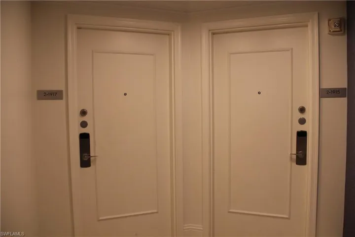 Entrance to Units1915 & 1917