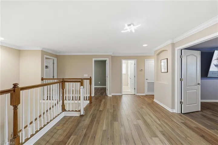 2446 Heydon Cir E, Naples, Florida 34120