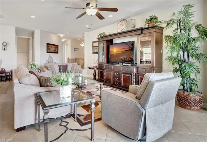 6548 Monterey Pt 204, Naples, Florida 34105
