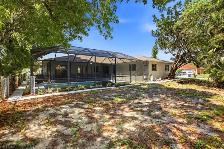 8486 Garden Rd, Fort Myers, Florida 33967