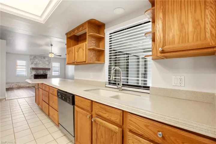 8486 Garden Rd, Fort Myers, Florida 33967