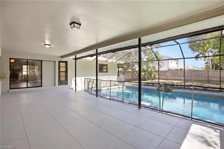 8486 Garden Rd, Fort Myers, Florida 33967