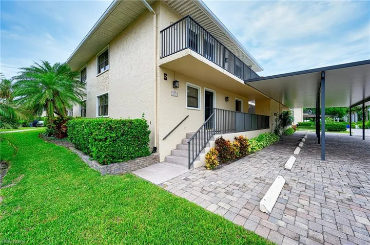 1100  9th S ST, Naples, FL 34102