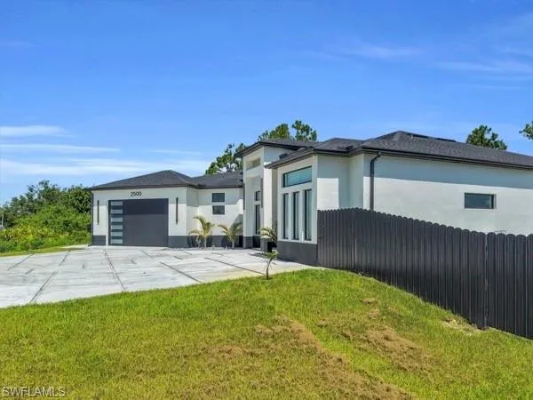 2500 2nd St Sw, Lehigh Acres, Florida 33976
