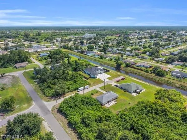 2500 2nd St Sw, Lehigh Acres, Florida 33976