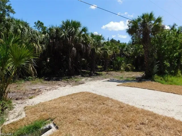14971  Duke  HWY, Alva, FL 33920