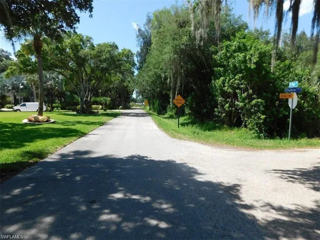 14971  Duke  HWY, Alva, FL 33920