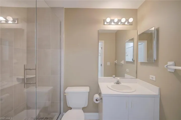 5709 Foxlake Dr 208, North Fort Myers, Florida 33917